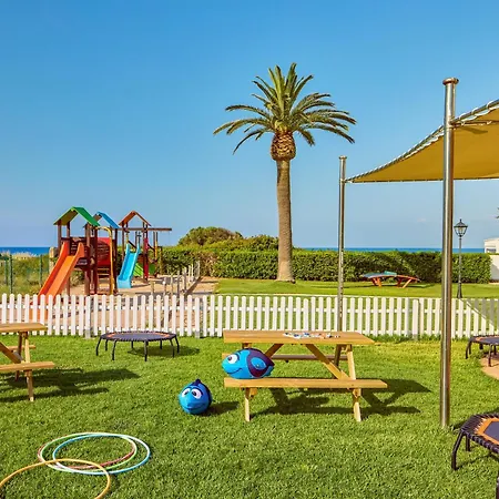 索尔米兰企鹅酒店 酒店