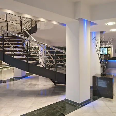 酒店 索尔米兰企鹅酒店