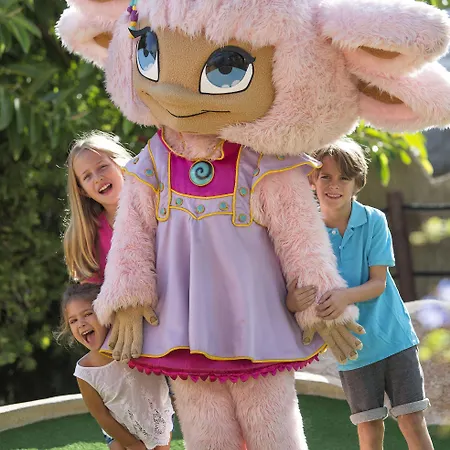 索尔米兰企鹅酒店 3*