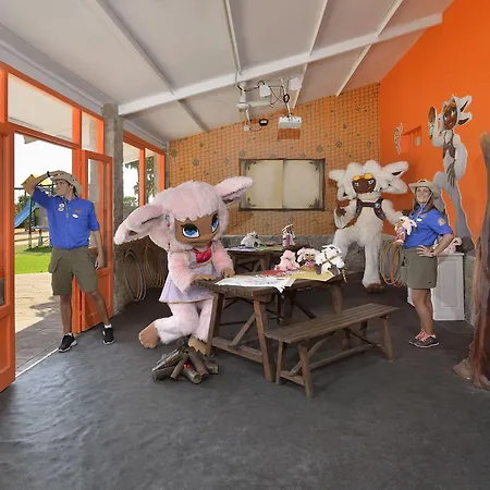 索尔米兰企鹅酒店 3*